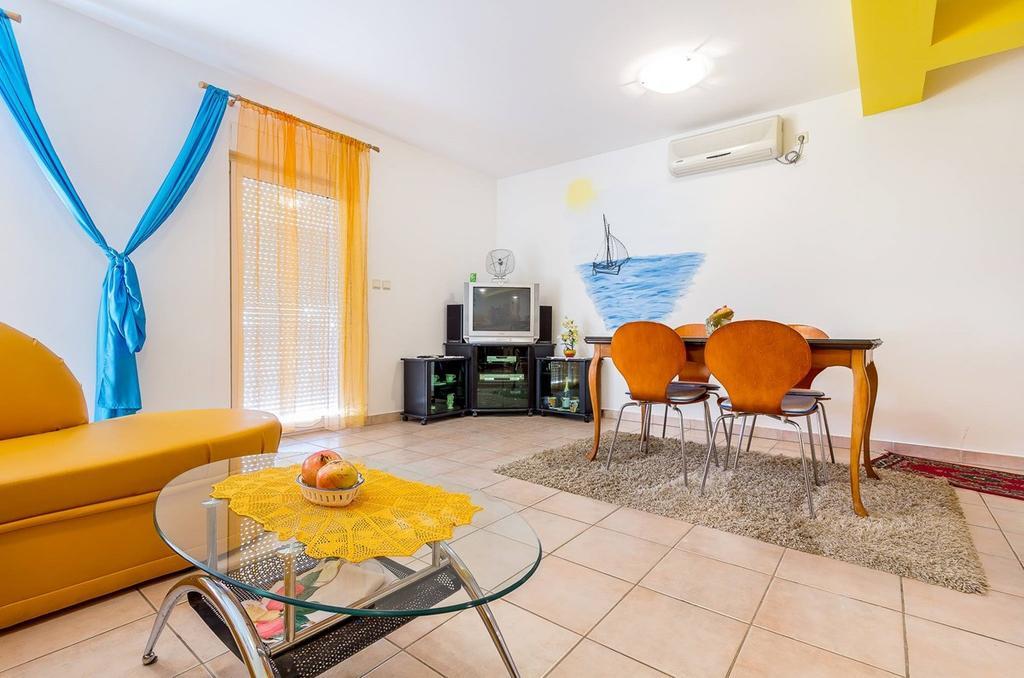 Apartment Ellis Premantura Εξωτερικό φωτογραφία